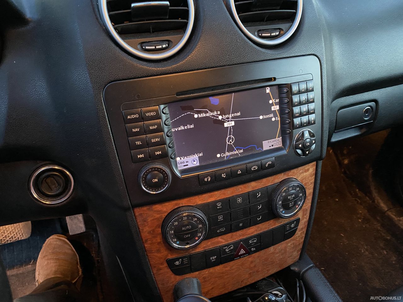 Mercedes-Benz ML350 | 6