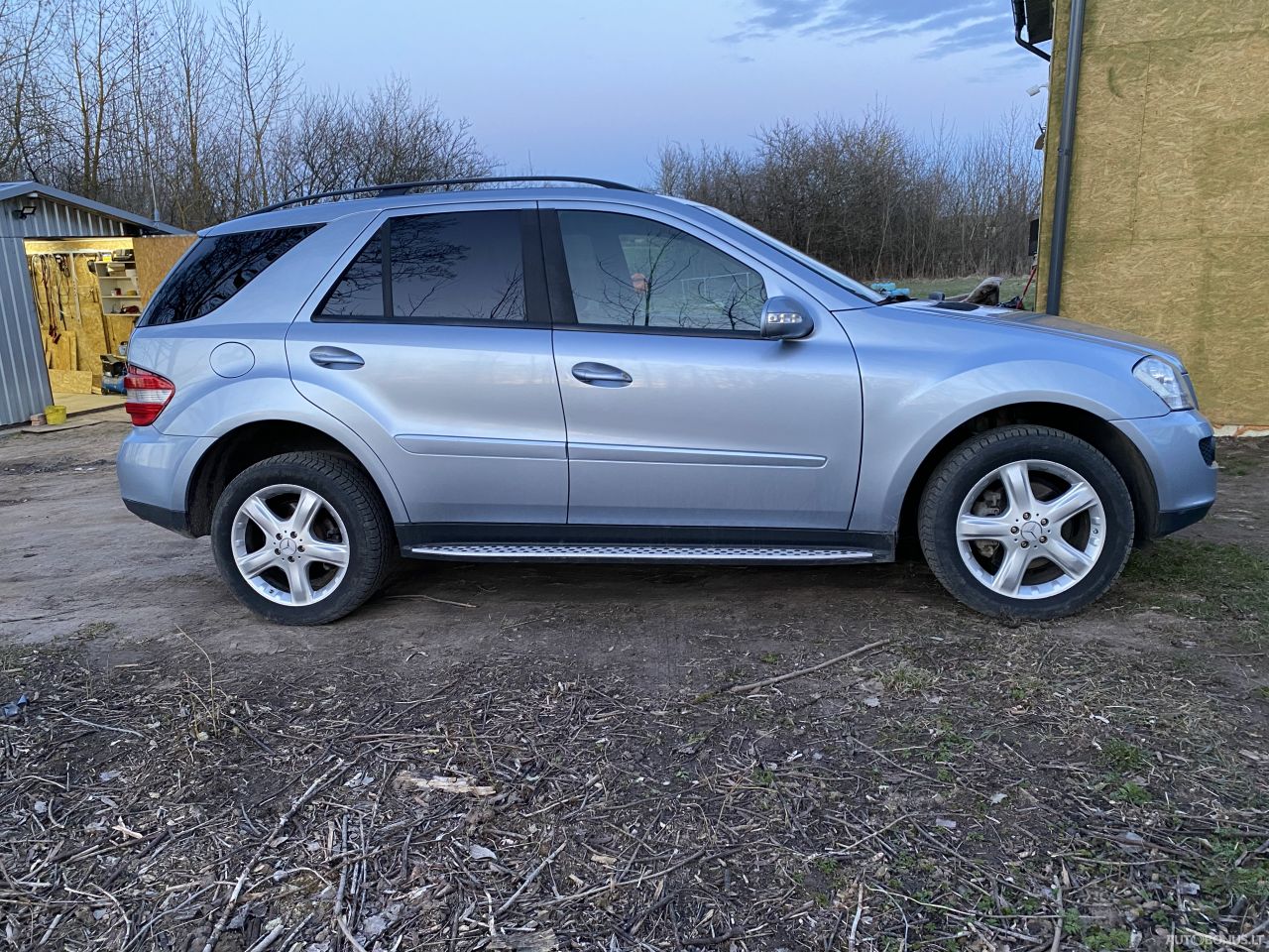 Mercedes-Benz ML350 | 4