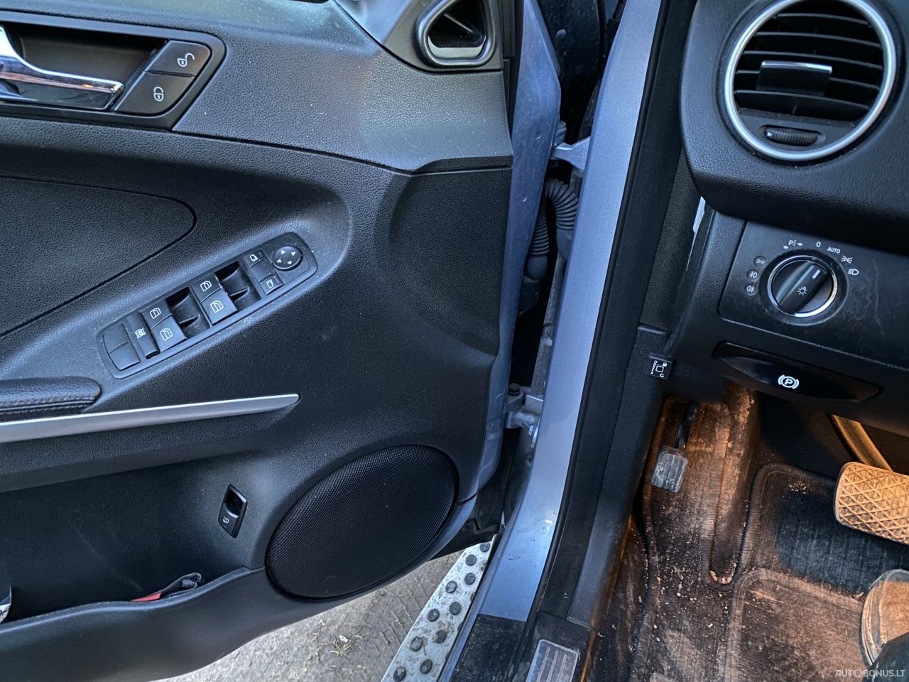 Mercedes-Benz ML350 | 7