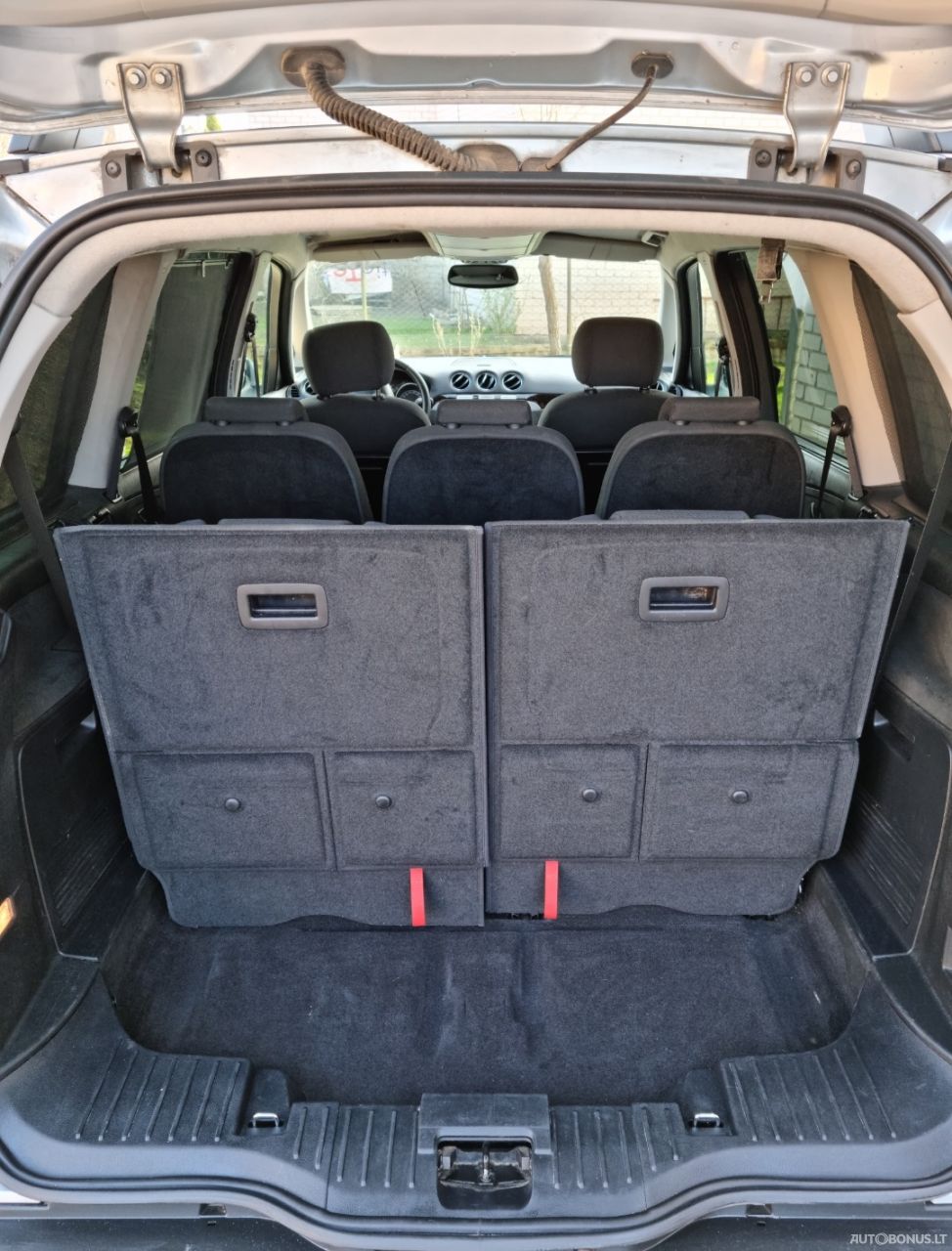 Ford Galaxy | 11