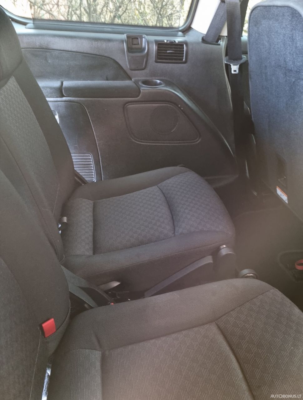 Ford Galaxy | 12
