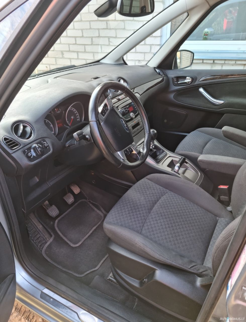 Ford Galaxy | 6