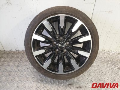 Mini, Hečbekas