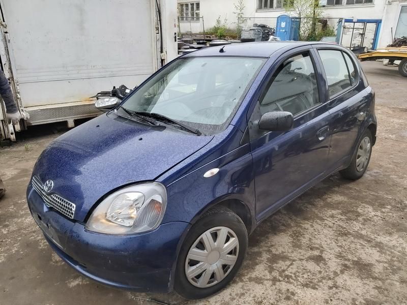 Toyota, Hatchback | 3