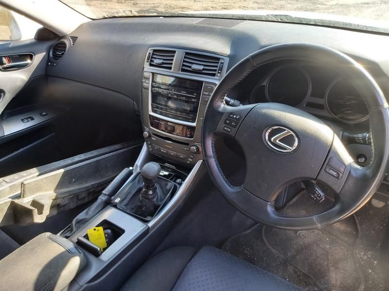 Lexus, Saloon | 5