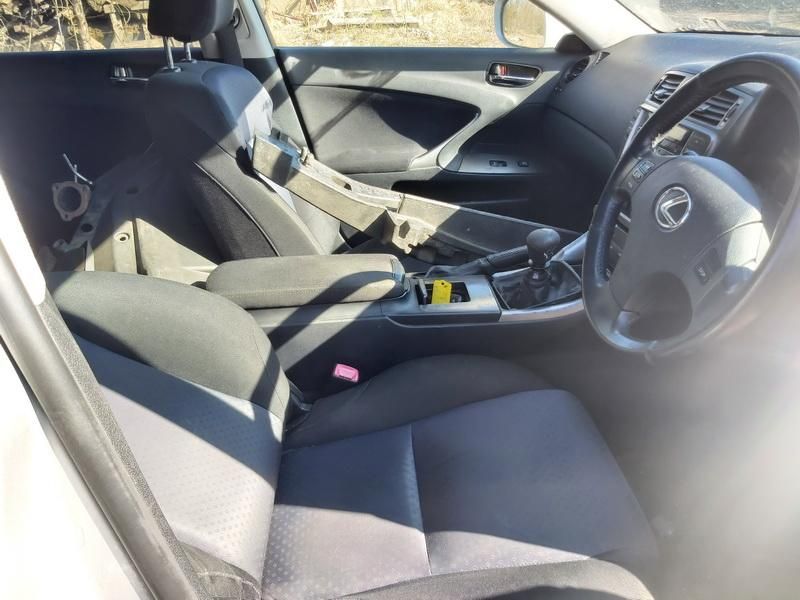 Lexus, Saloon | 4