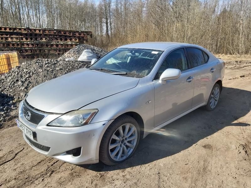 Lexus, Saloon | 3