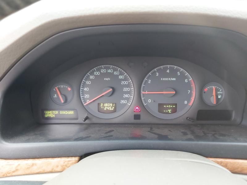 Volvo, Saloon | 6