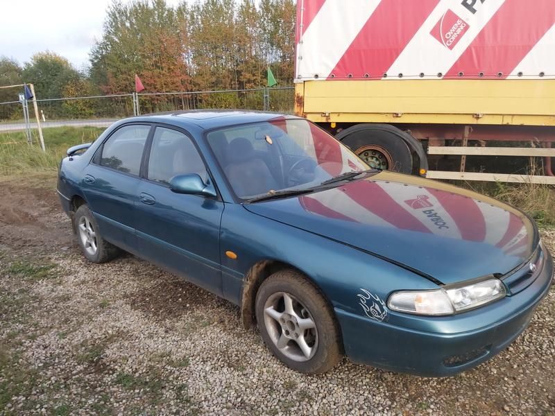 Mazda, Sedanas