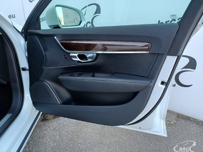 Volvo S90 | 3