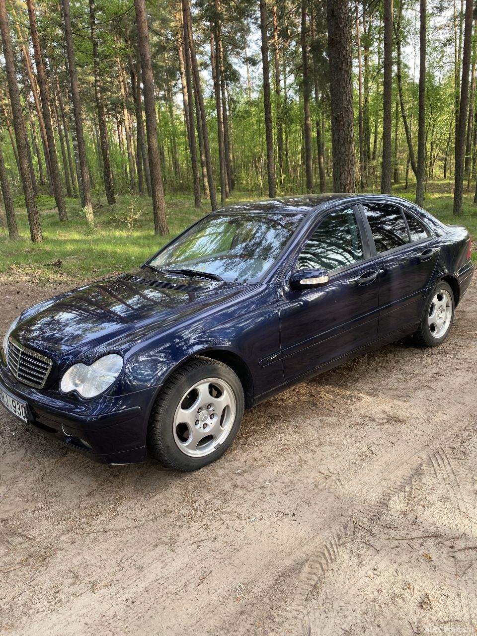 Mercedes-Benz C240 | 1