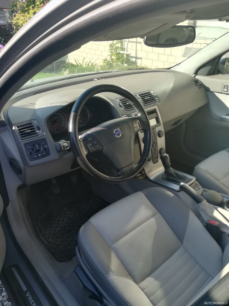 Volvo S40 | 9