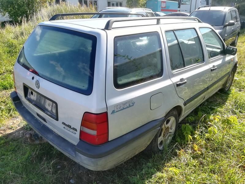 Volkswagen, Universalas | 7