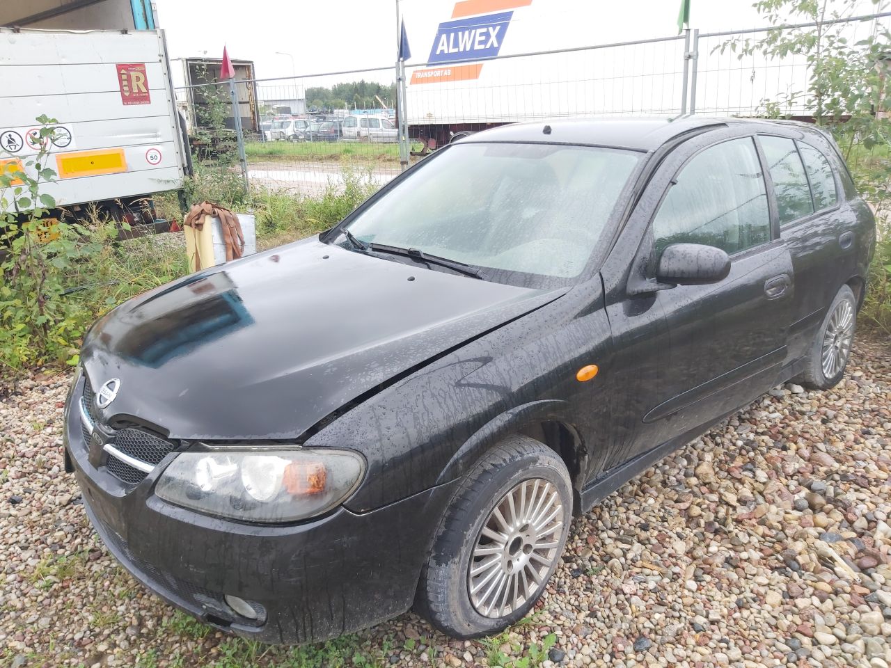 Nissan, Hatchback | 3