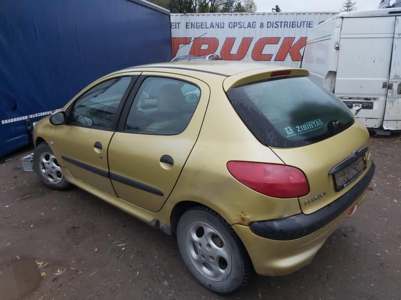 Peugeot, Hatchback | 7