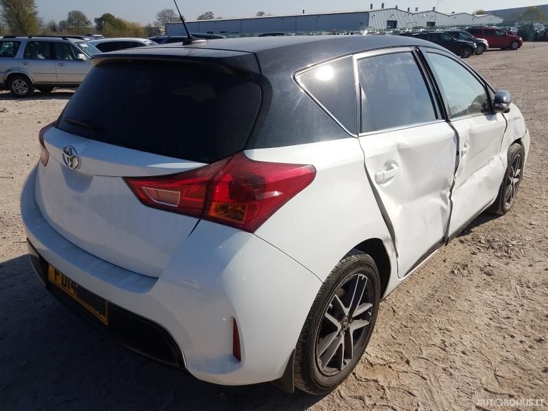 Toyota Auris, Hatchback | 1