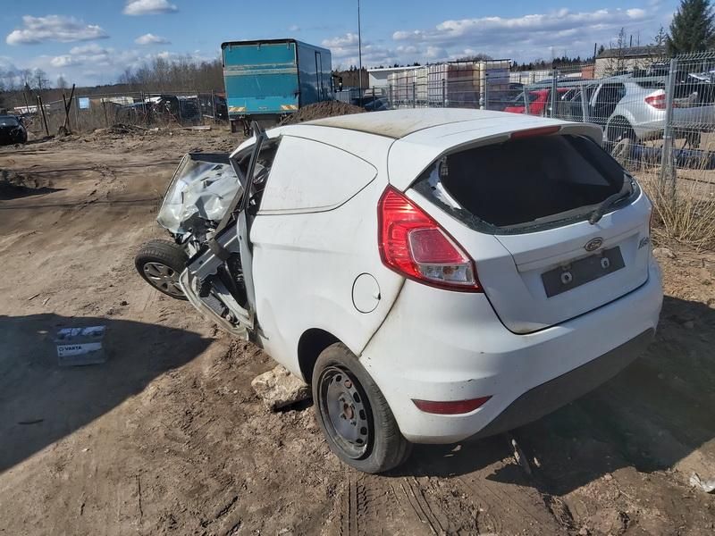 Ford, Hatchback | 5