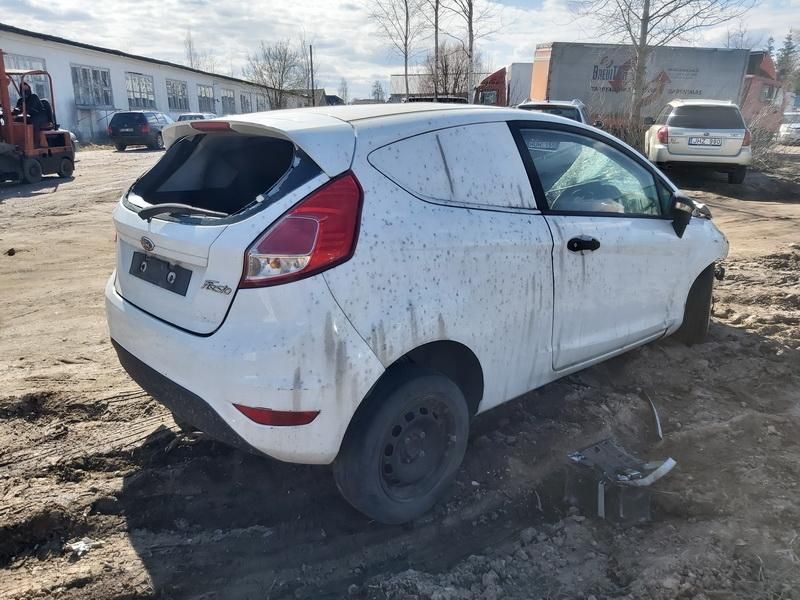 Ford, Hatchback | 4