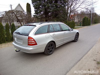 Mercedes-Benz C320 | 1