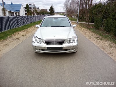 Mercedes-Benz C320 | 2