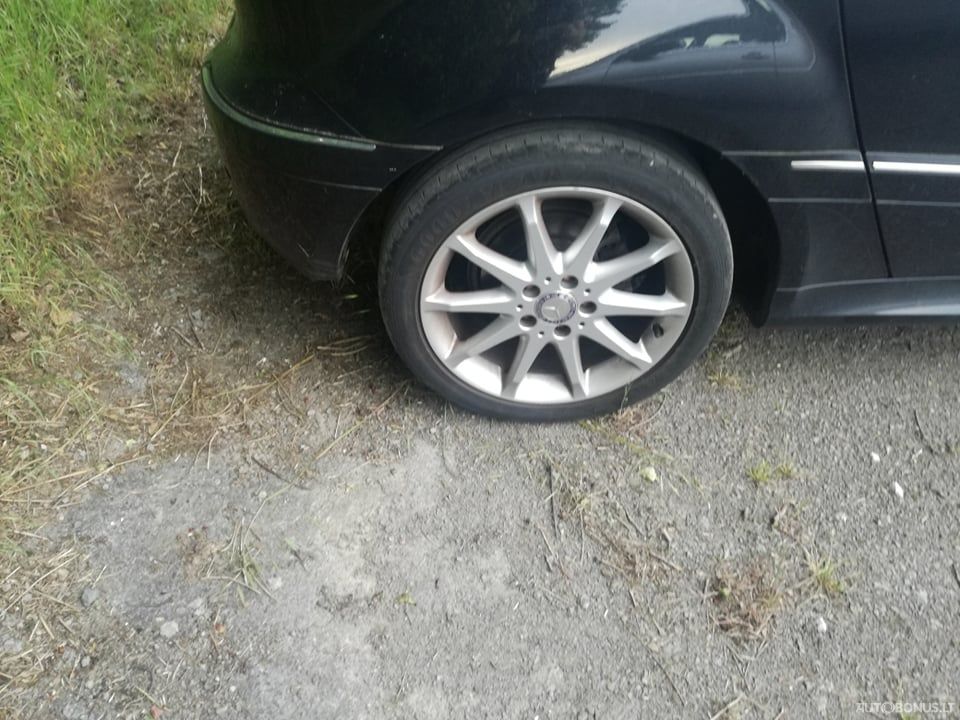 Mercedes-Benz B200 | 7