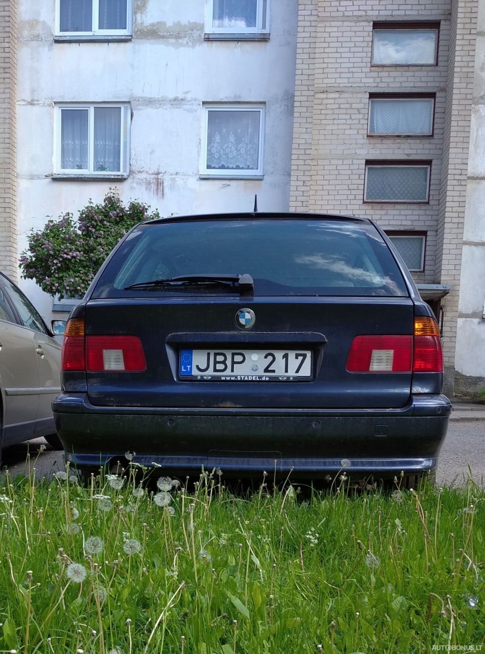 BMW 530