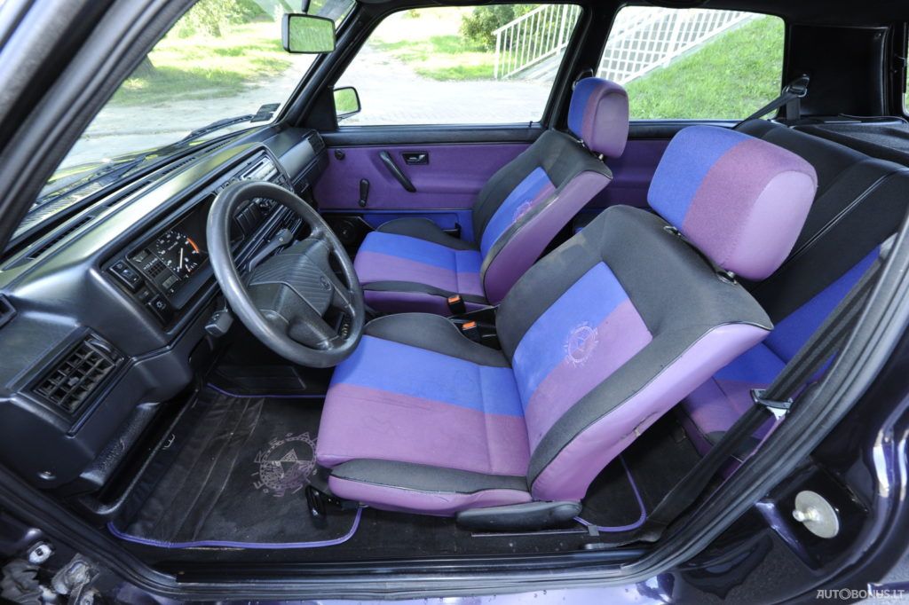 Volkswagen Golf | 2