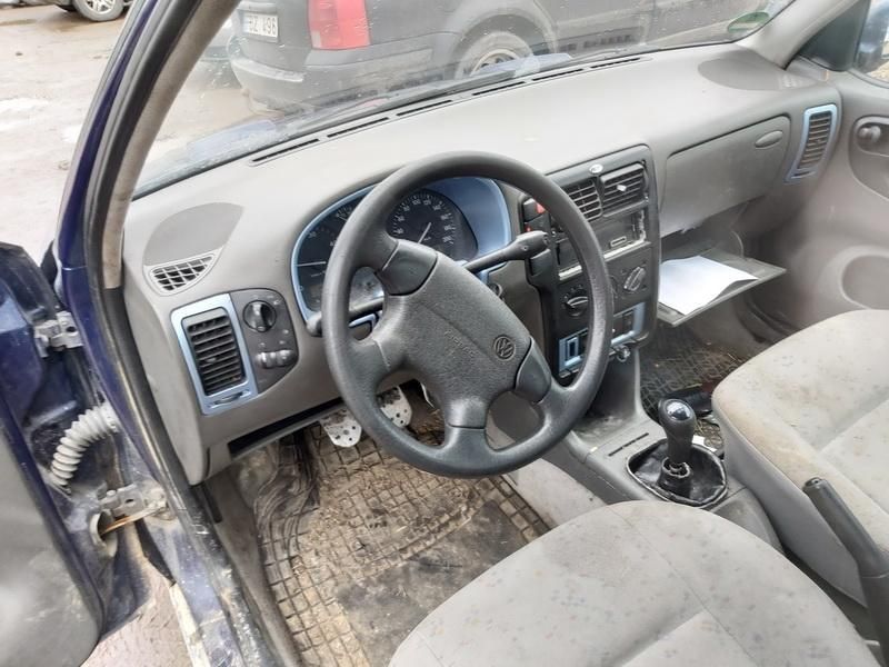 Volkswagen, Hatchback | 5