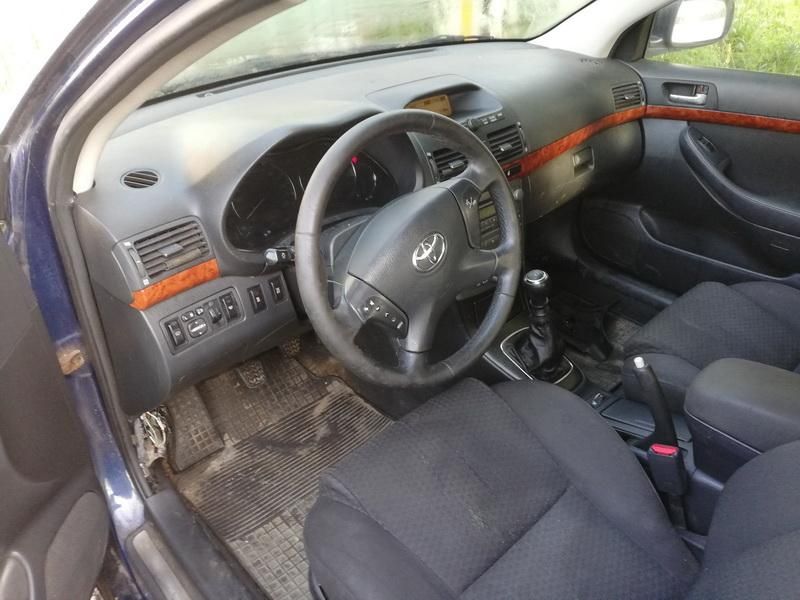 Toyota, Universalas | 5