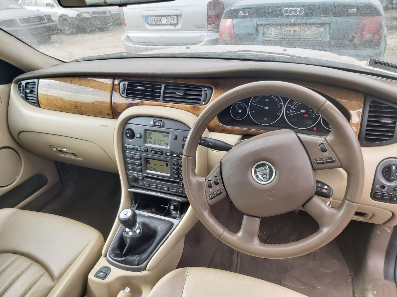 Jaguar, Saloon | 5