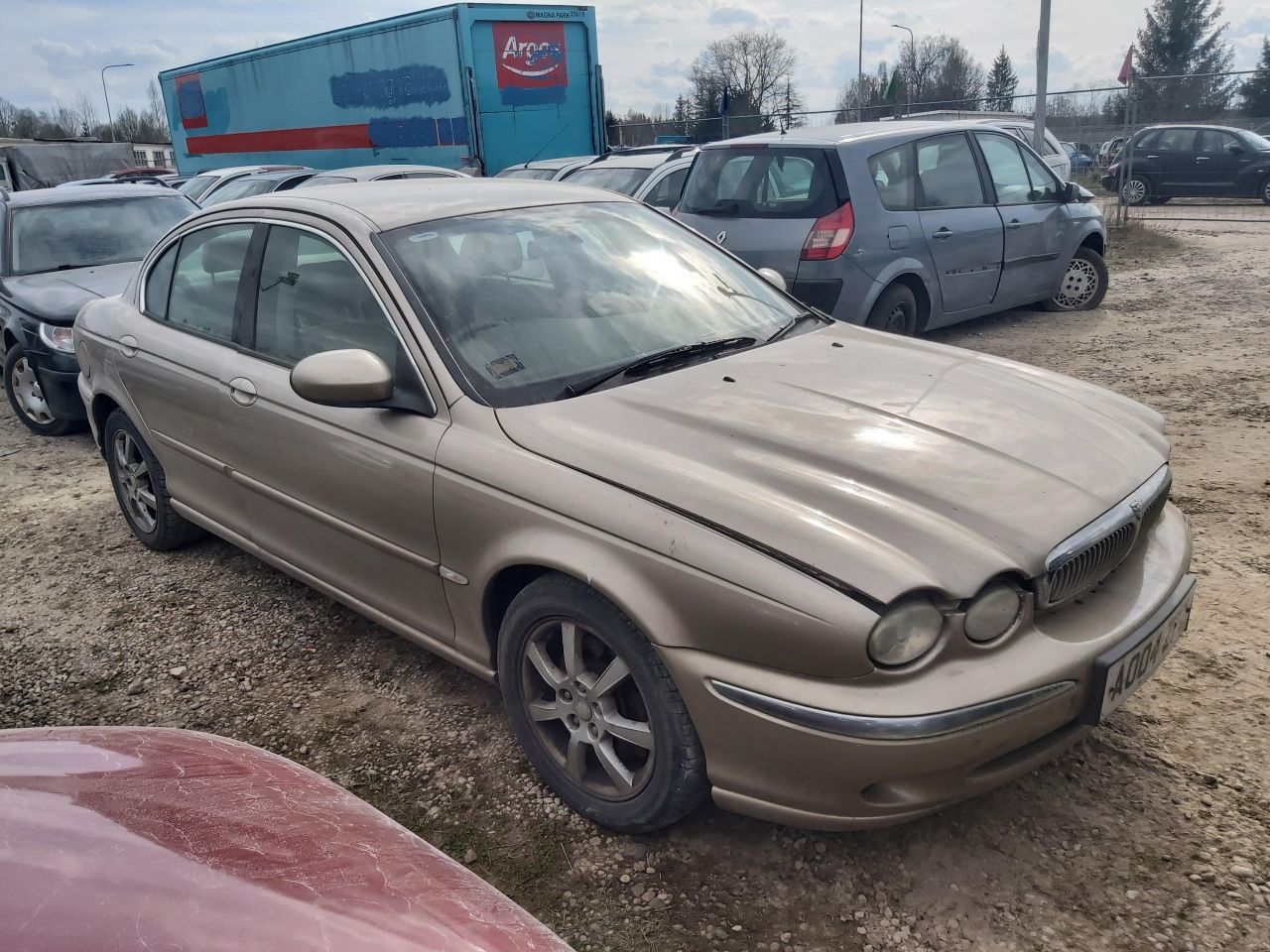 Jaguar, Saloon