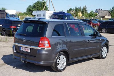 Opel Zafira | 2
