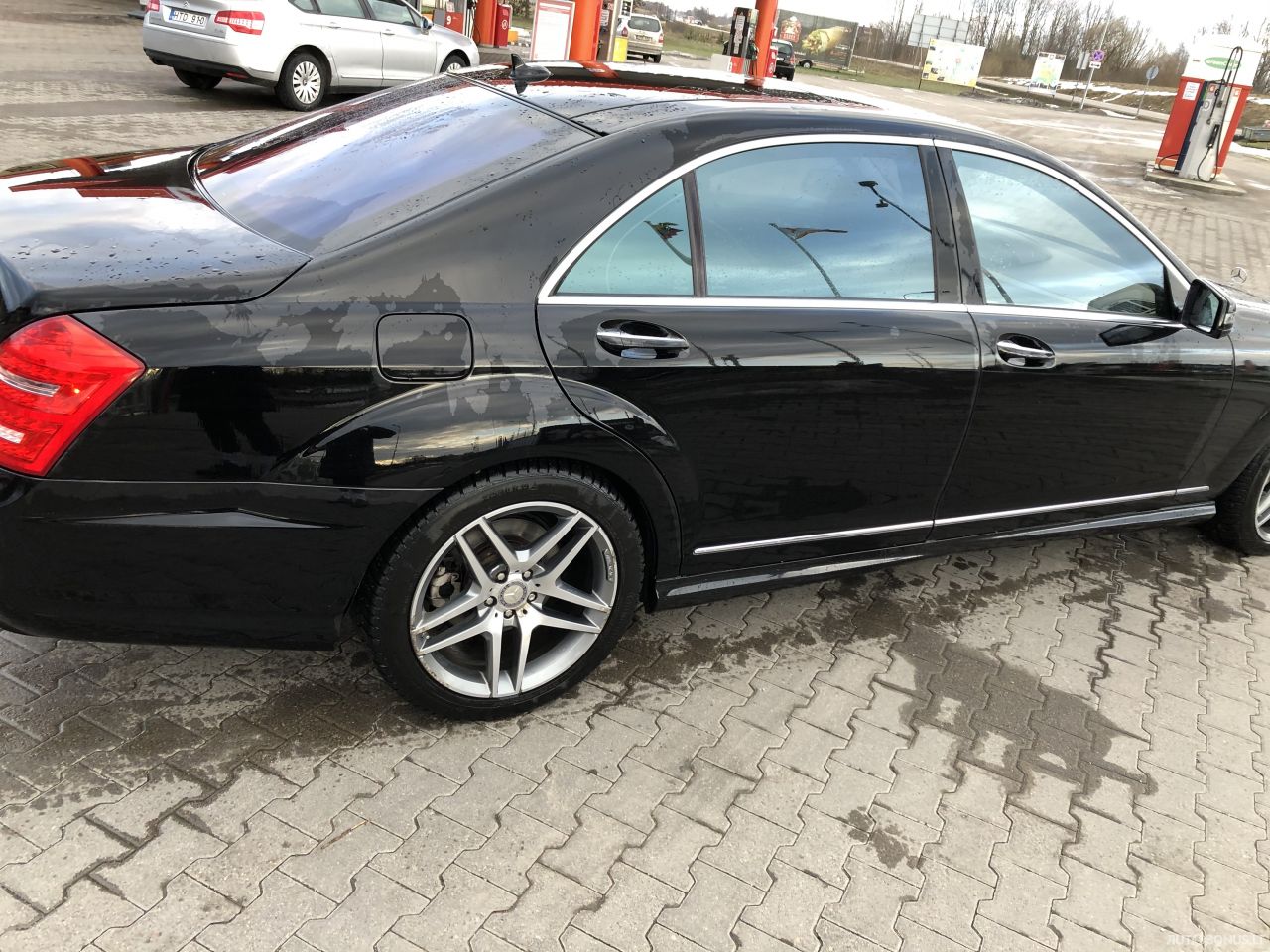 Mercedes-Benz S550 | 3