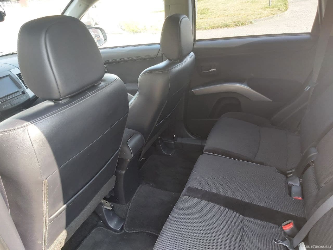 Mitsubishi Outlander | 5
