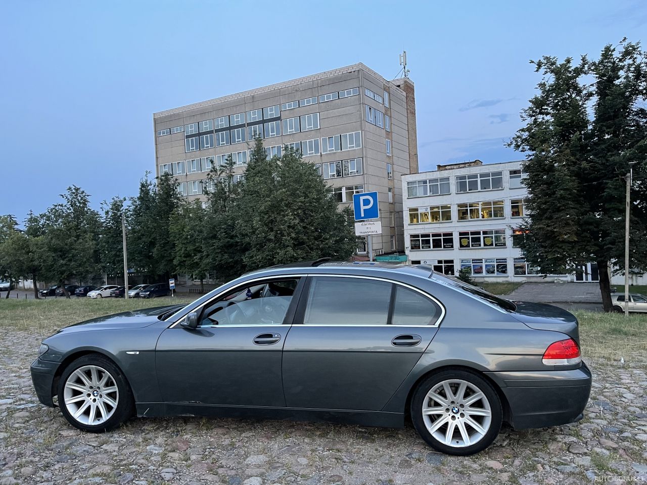 BMW 735 | 1