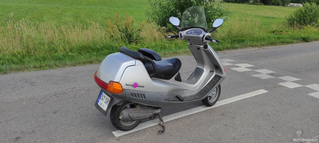 Piaggio Hexagon, Mopedas/Motoroleris | 5