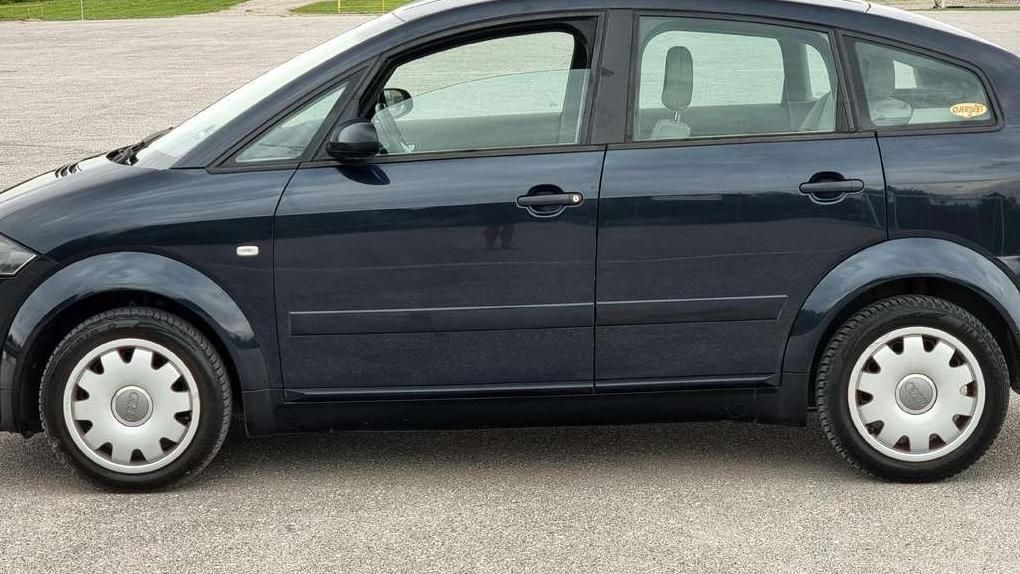 Audi A2 | 4