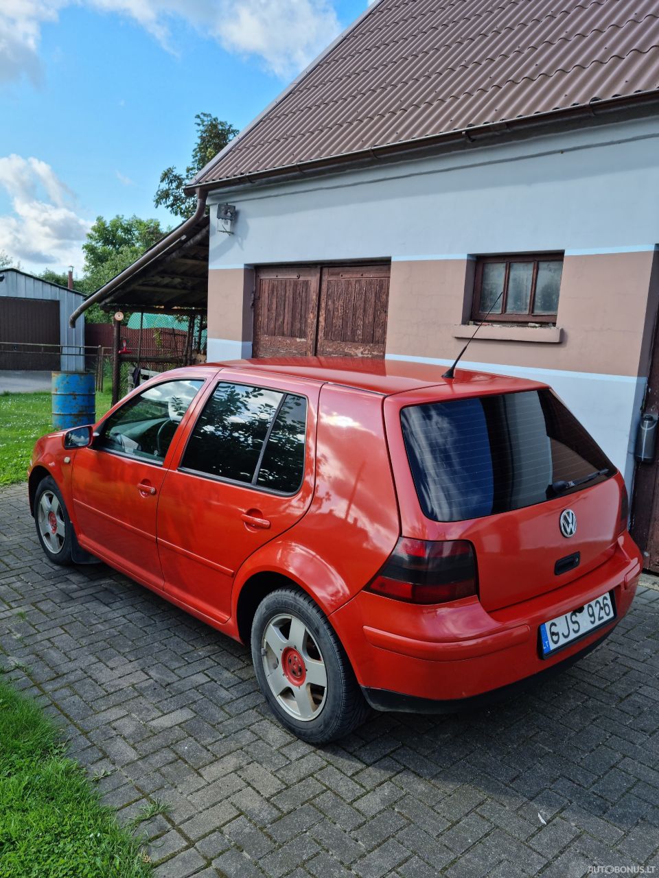 Volkswagen Golf | 1