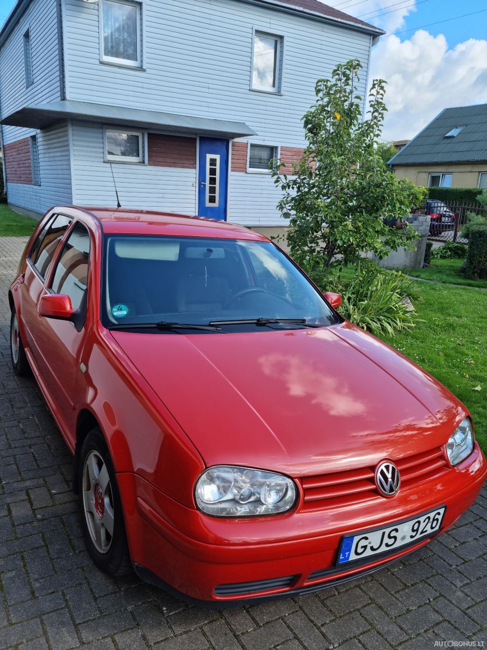 Volkswagen Golf | 2