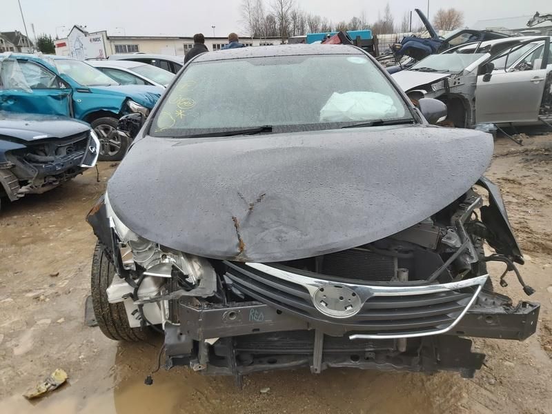 Toyota, Saloon | 2