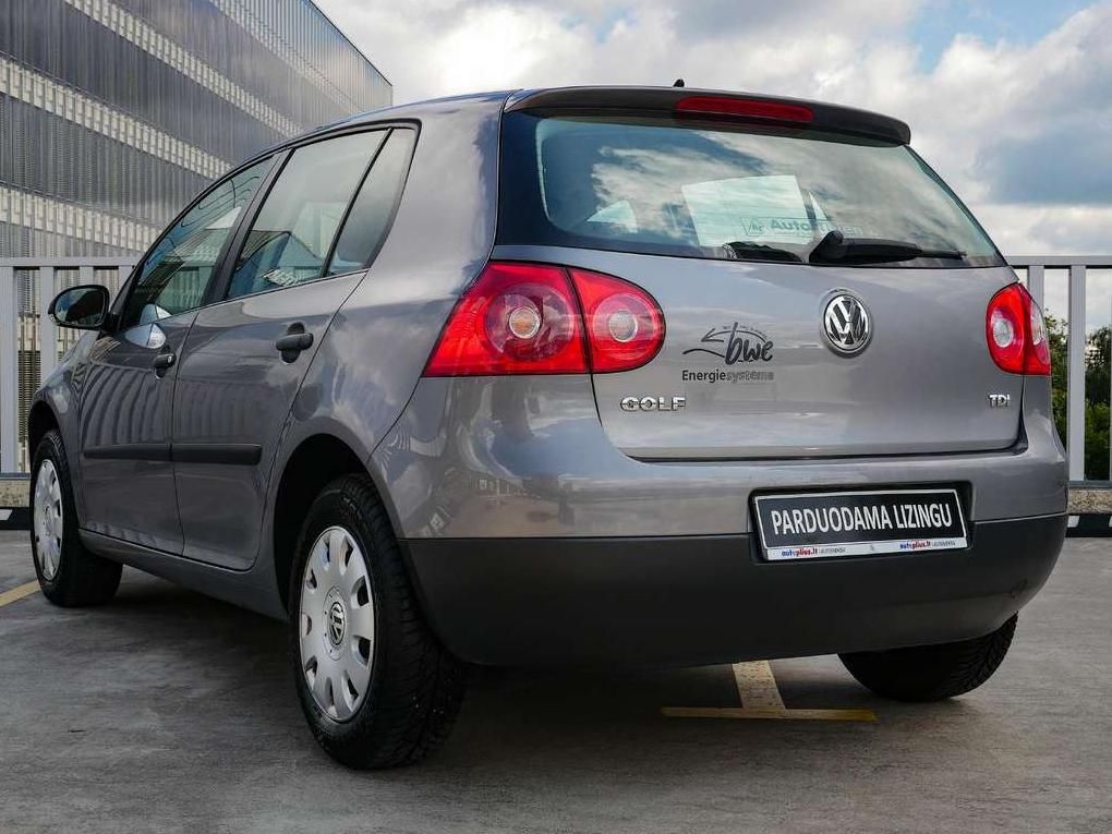 Volkswagen Golf | 5