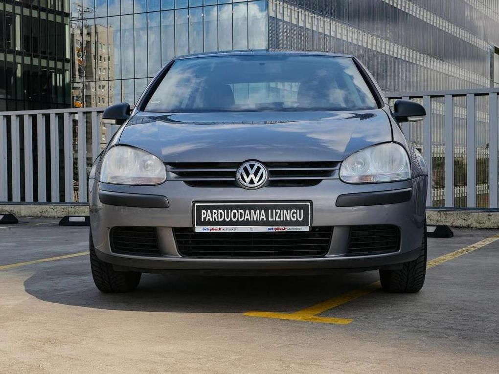 Volkswagen Golf | 3