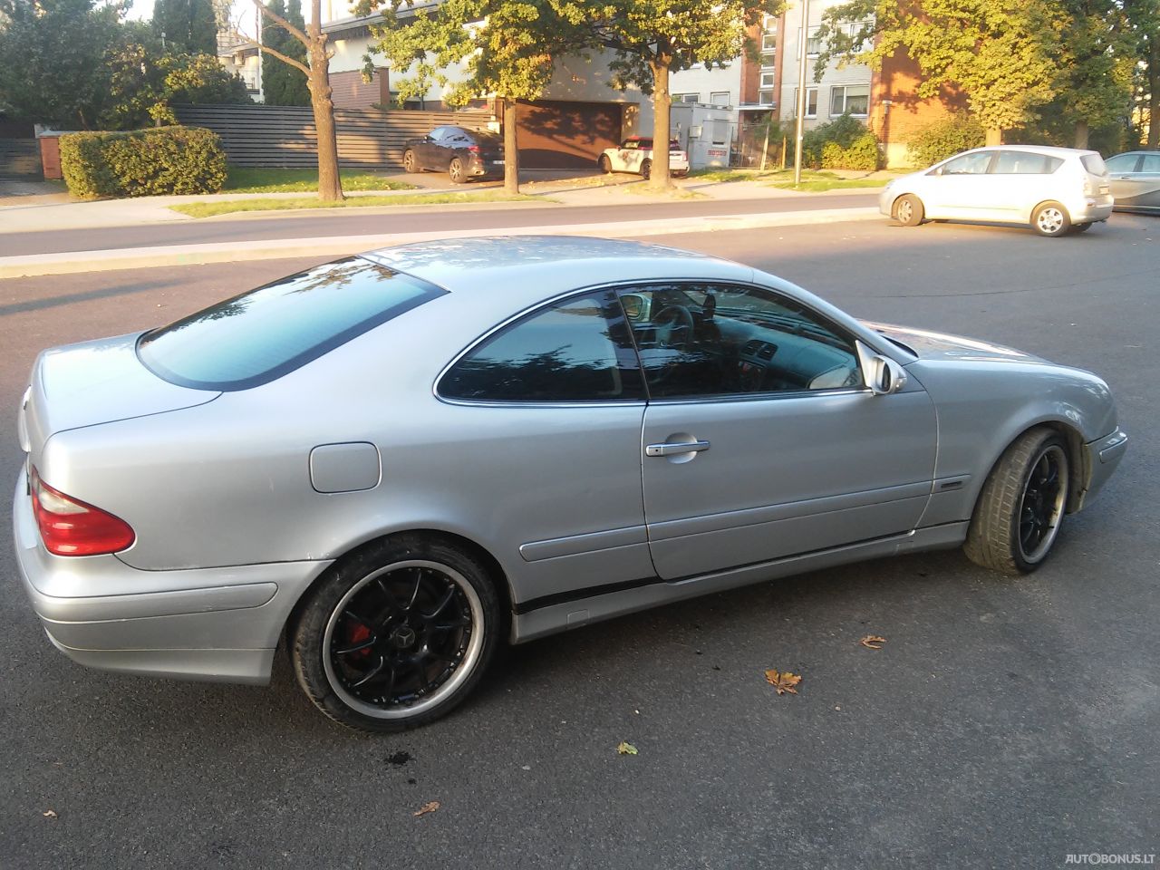 Mercedes-Benz CLK200 | 1