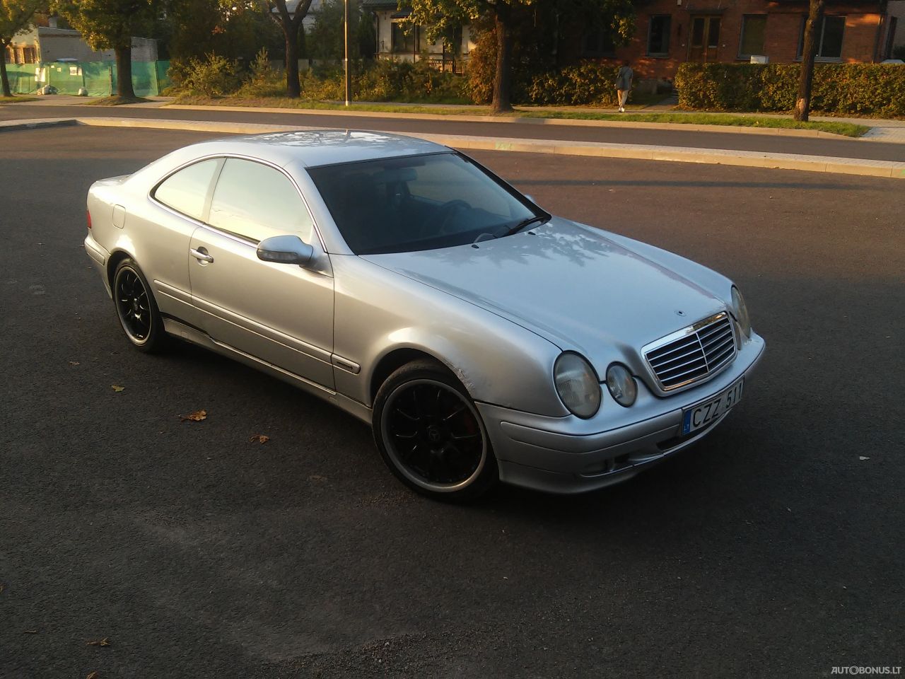 Mercedes-Benz CLK200 | 3
