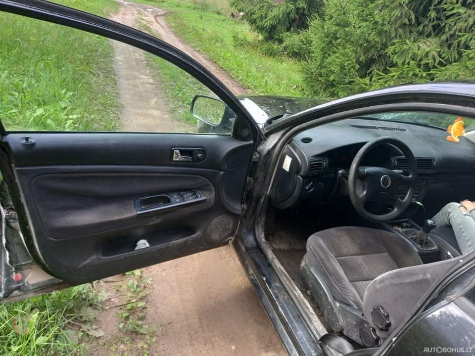 Volkswagen Passat | 1