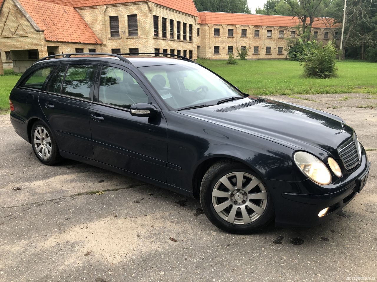 Mercedes-Benz 220 | 1