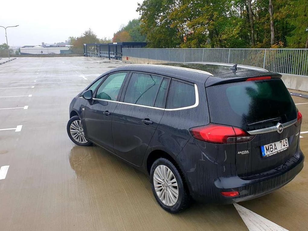Opel Zafira | 2