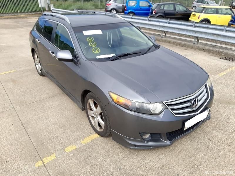 Honda Accord, Universalas | 4