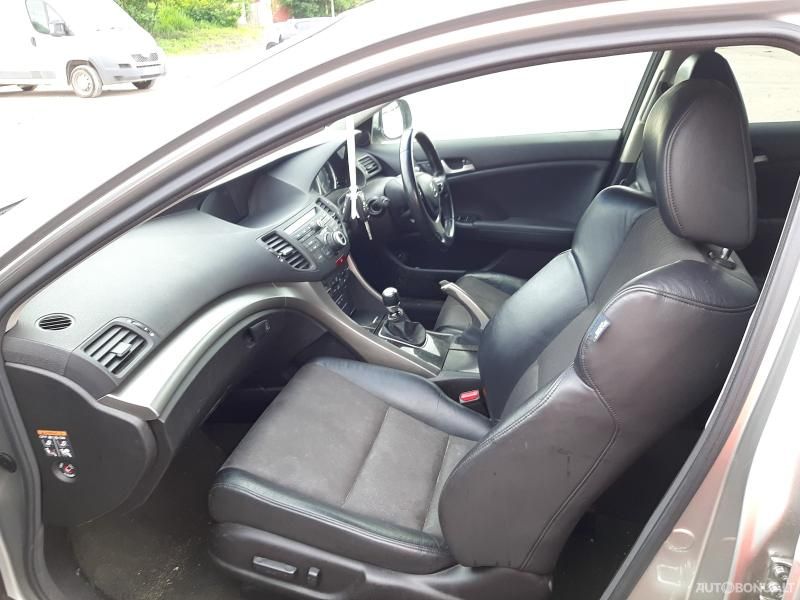Honda Accord, Universalas | 6