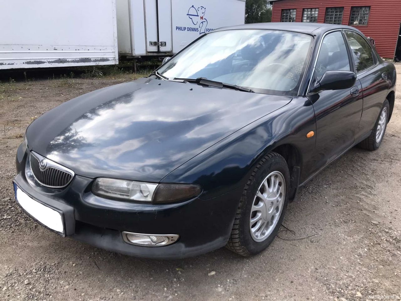 Mazda Xedos 6, Saloon